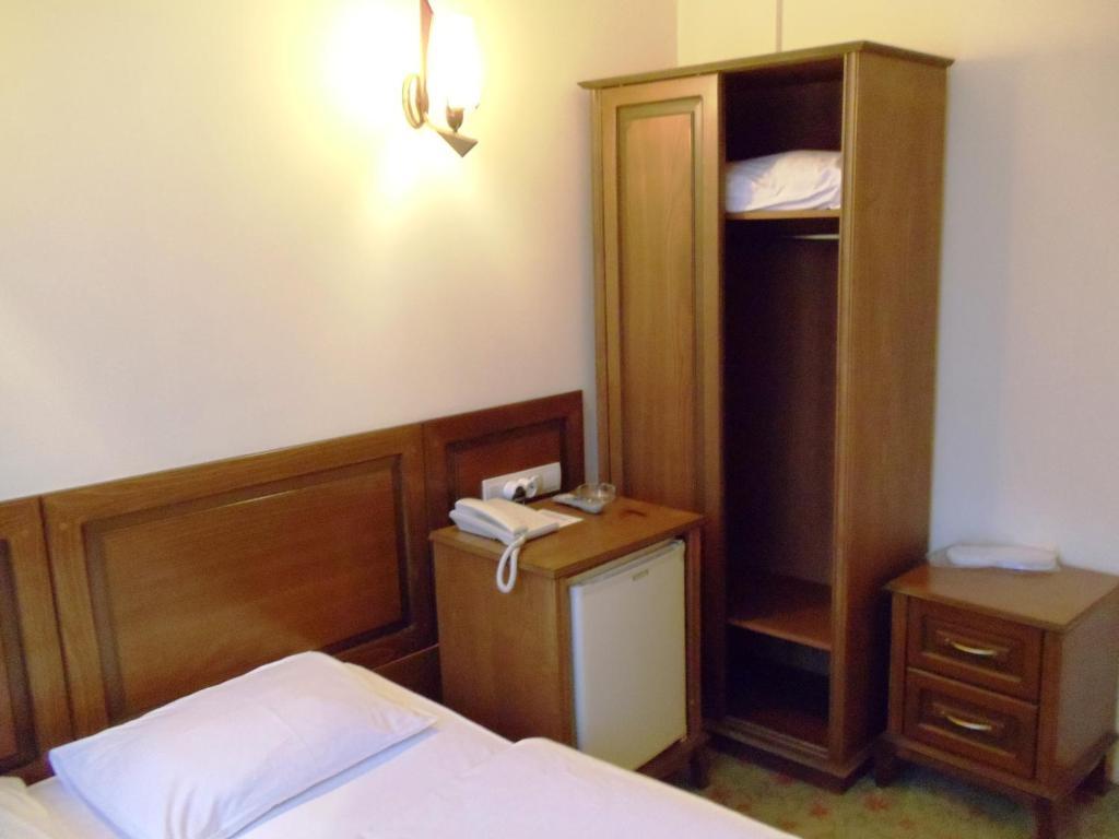 Reis Hotel Синоп Номер фото